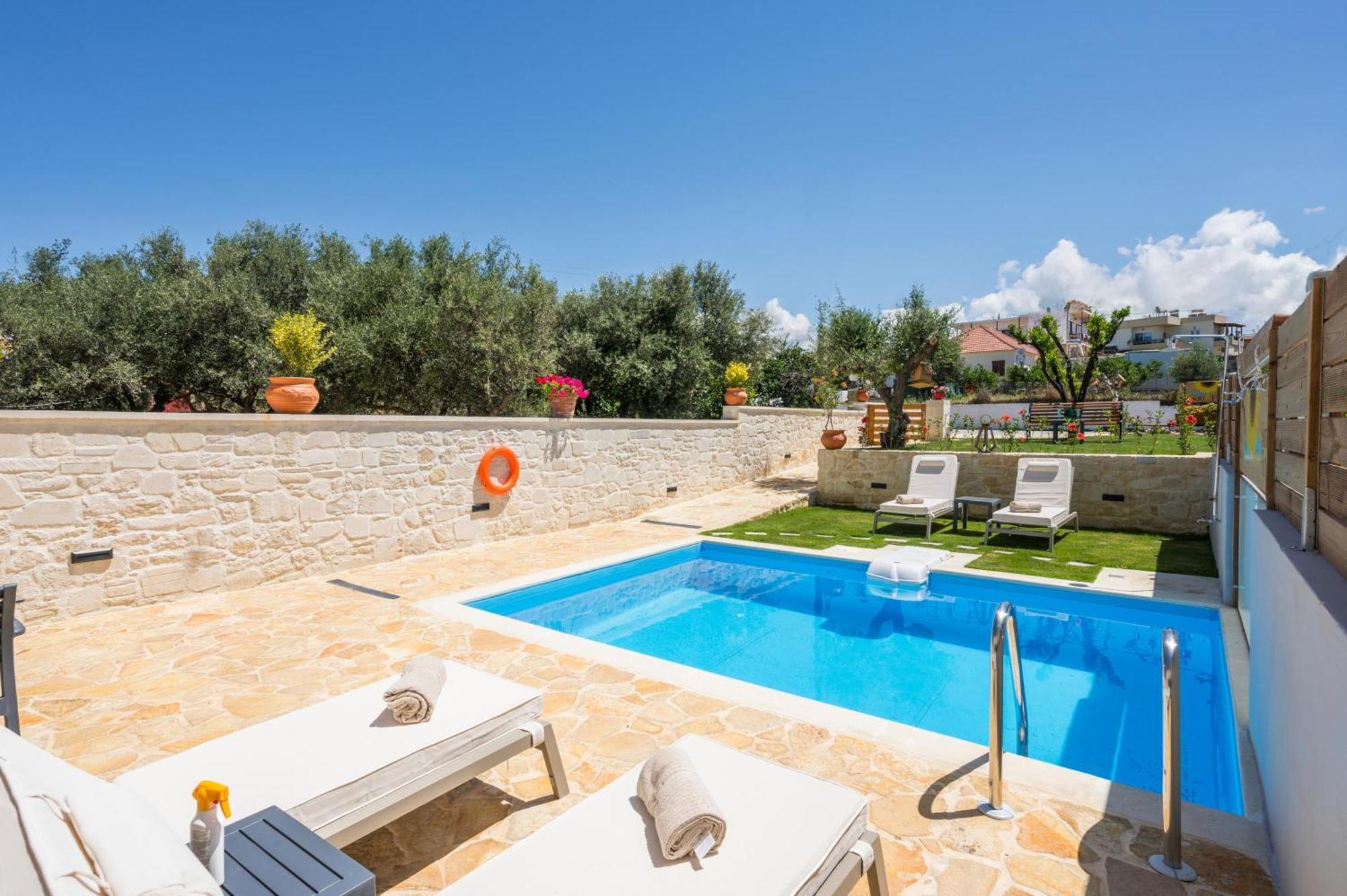 Sun Flower Villas With Sea View Agia Marina Екстериор снимка